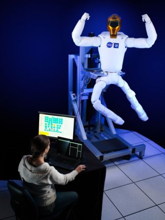 Робот Robonaut 2 #2 Робот Robonaut 2 #2