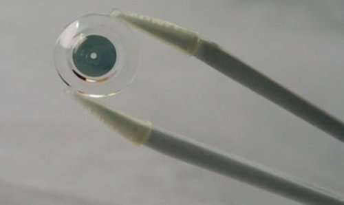 Contact lens iOptik CES 2014: iOptik - contact lenses with the function of augmented reality