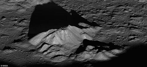 Снимок аппарата LRO #2 Снимок аппарата LRO #2