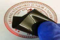 Создана аккумуляторная батарея, отключающаяся в случае перегрева и восстанавливающая функционирование после охлаждения Создана аккумуляторная батарея, отключающаяся в случае перегрева и восстанавливающая функционирование после охлаждения