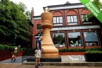Самая большая шахматная фигура Самая большая шахматная фигура