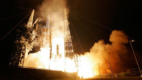 ������ ������ Delta IV �� ��������� NRO LR-32 �� �����
