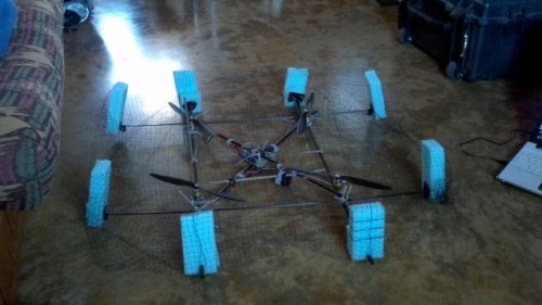 Внешний вид робота Batcopter Внешний вид робота Batcopter