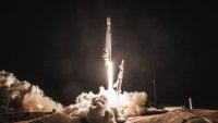 Запуск ракеты Falcon 9 Запуск ракеты Falcon 9