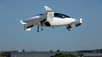 Электрический самолет Lilium Jet в полете Электрический самолет Lilium Jet в полете