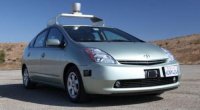 Автомобиль Toyota Prius с системой автоматического управления Автомобиль Toyota Prius с системой автоматического управления