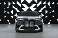 Концепт BMW iX Flow E Ink