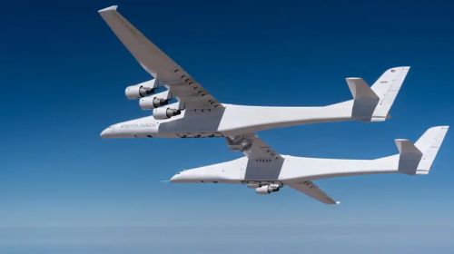 ������� Stratolaunch Roc
