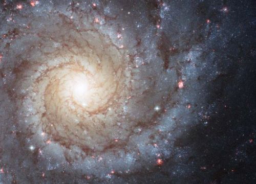 Галактика NGC 628 - Hubble
