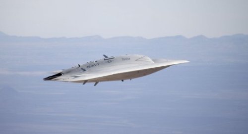 ����������� X-47B � ������