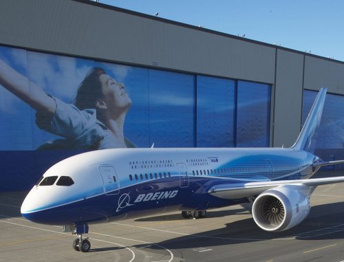 Двери завода Boeing Everett Factory Двери завода Boeing Everett Factory