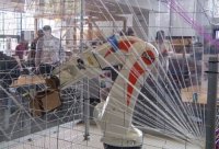 Робот плетущий паутину Робот плетущий паутину