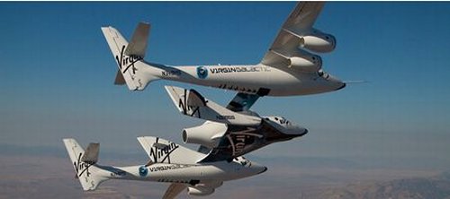 ������� WhiteKnightTwo � ����������� ������� SpaceShipTwo