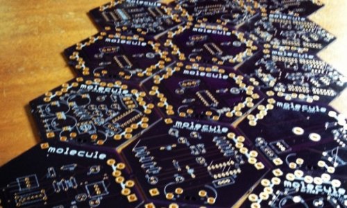 ���������� ������� Molecule Synth