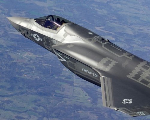 ����������� F-35A � ������